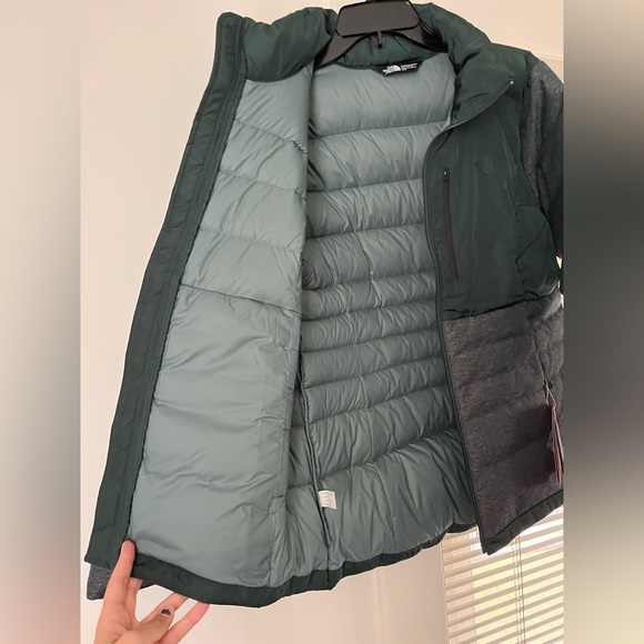 **sold elsewhere** NWT northface winter insulated jacket, green, size large - Picture 4 of 12